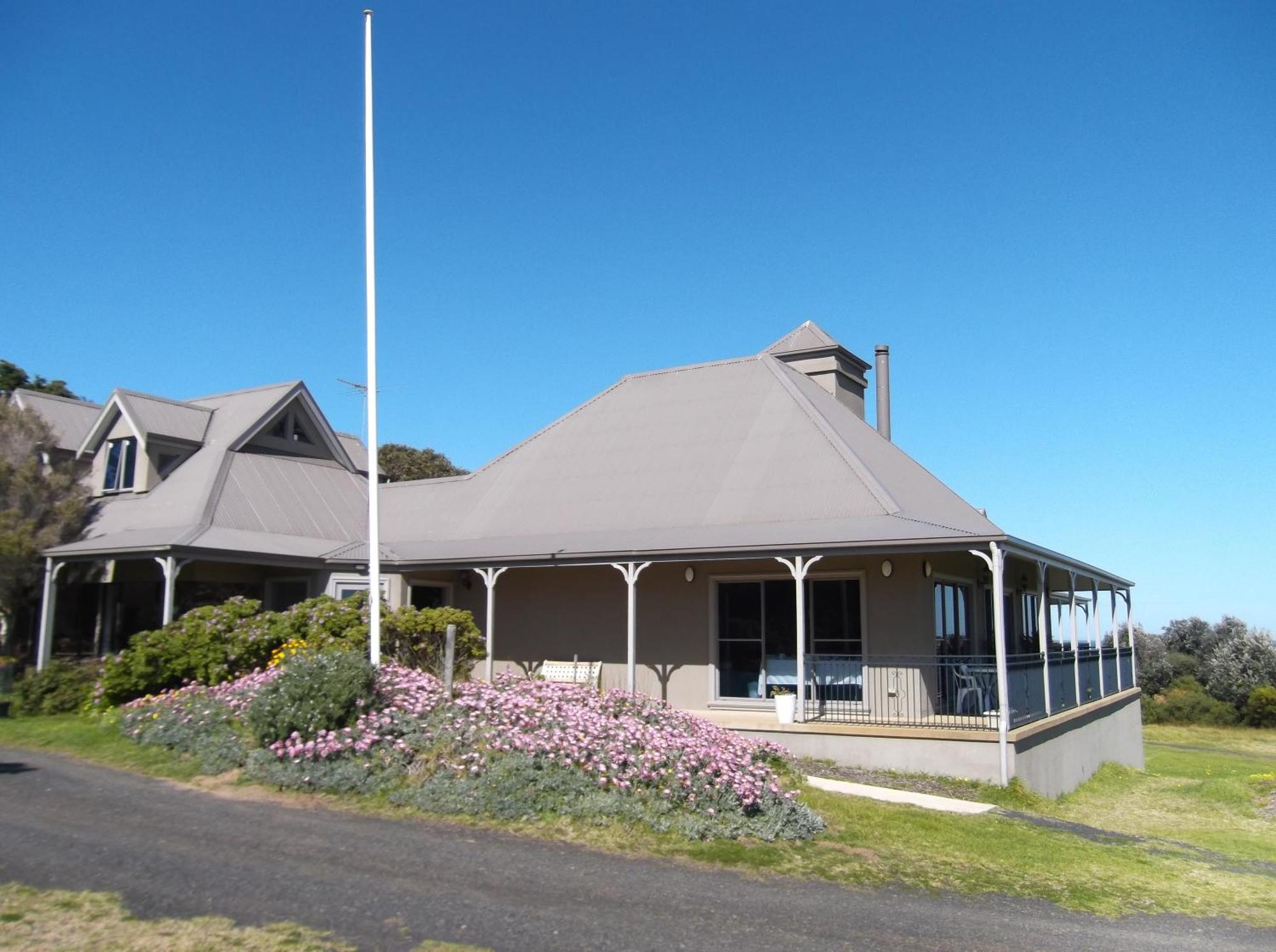 Swan Lake Guest House Ventnor Exterior photo